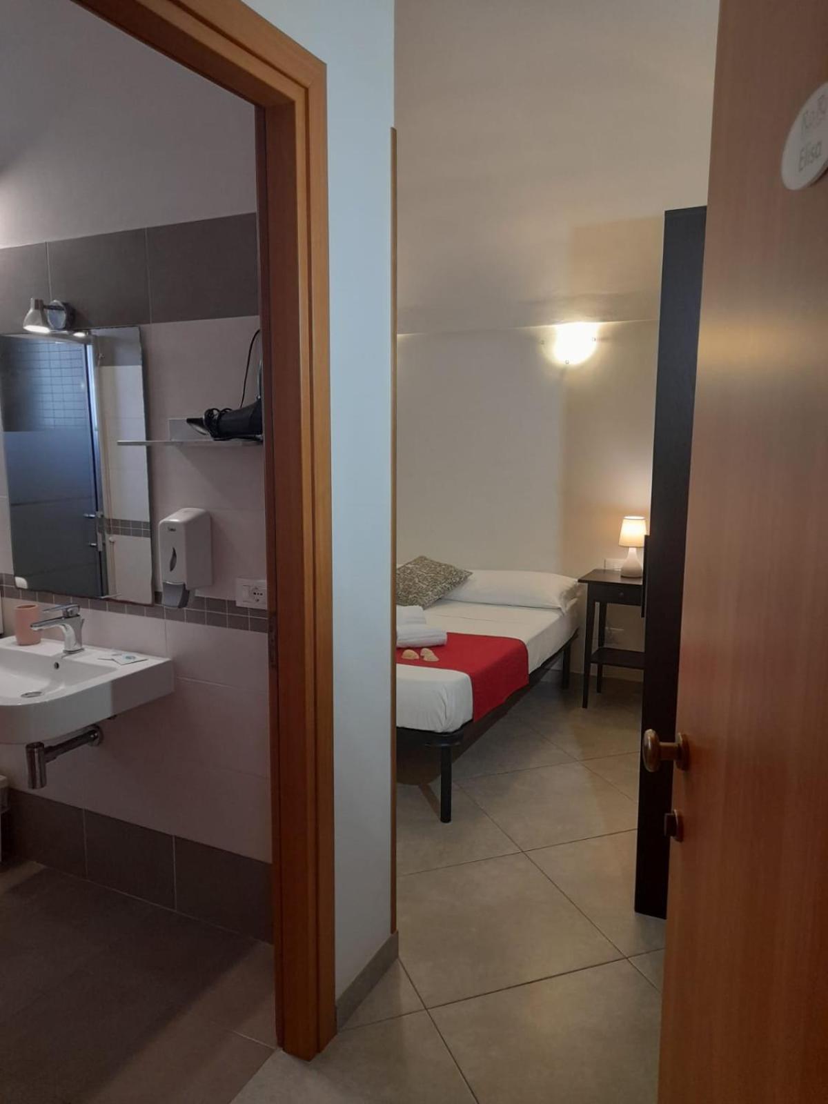Ro.Ri. Rooms Сан Вито ло Капо Екстериор снимка