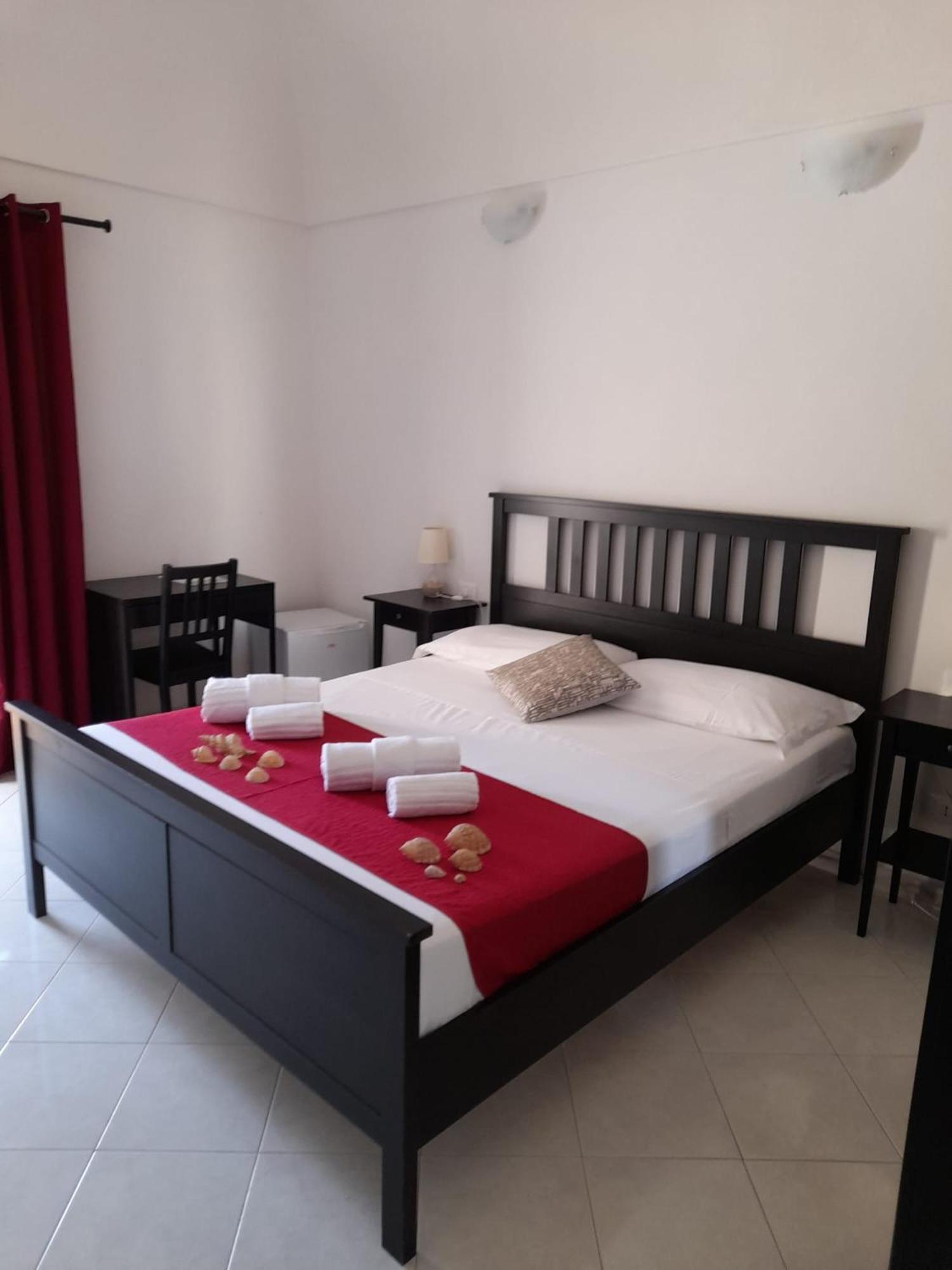 Ro.Ri. Rooms Сан Вито ло Капо Екстериор снимка